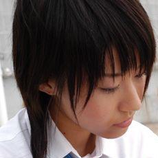 Dark-haired female school students anno Tsubasa