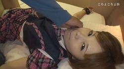Tickle family girl amateur model under the thumb slave girl 19 years old beauty feathers AKB48 uniform Division